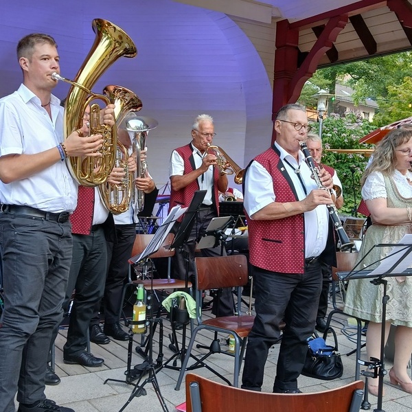 Musikalischer Auftakt mit den Dinkelberg Musikanten