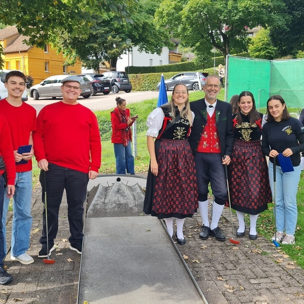 Ein weiteres Team der Trachtenkapelle trat gegen ein Team der Zeitschleuse an