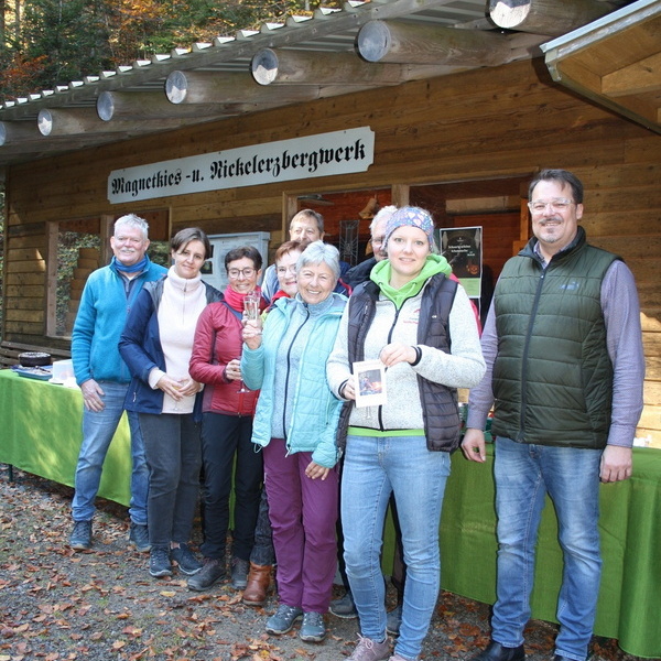Der Schwarzwaldverein Todtmoos mit Sepp Zimmermann, Katharina Maier und Marcel Schneider Der Schwarzwaldverein Todtmoos mit Sepp Zimmermann, Katharina Maier und Marcel Schneider