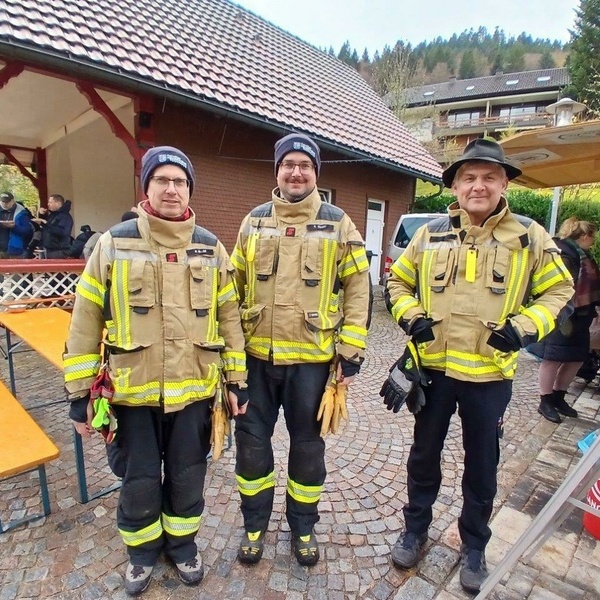 Die Feuerwehr Todtmoos unterstützt die Gemeinde während der Veranstaltung Die Feuerwehr Todtmoos unterstützt die Gemeinde während der Veranstaltung