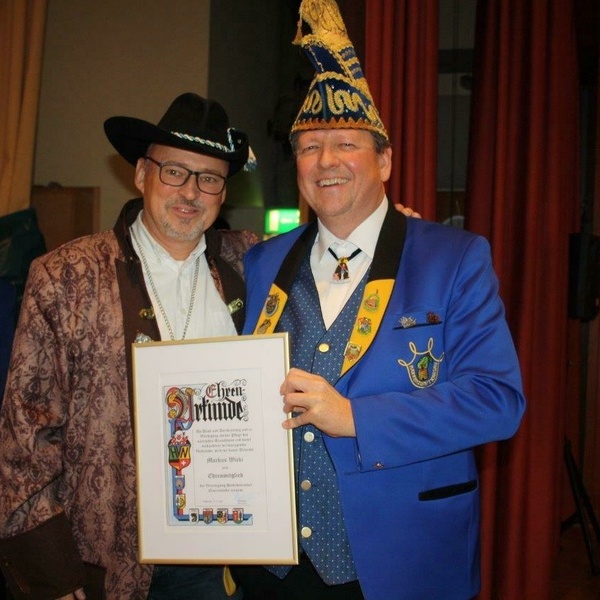 berreichung der Ehrenurkunde