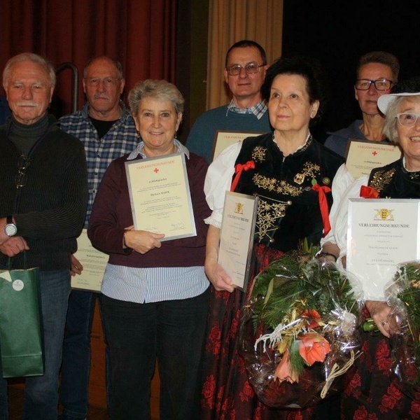 Die Geehrten am Abend des Ehrenamts 2025 in der Wehratalhalle