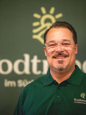 Marcel Schneider Marcel Schneider